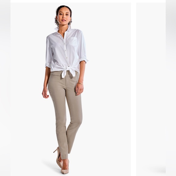NEW NIC+ZOE WONDERSTRETCH POCKET STRAIGHT LEG PANT Color
MUSHROOM - Picture 4 of 17